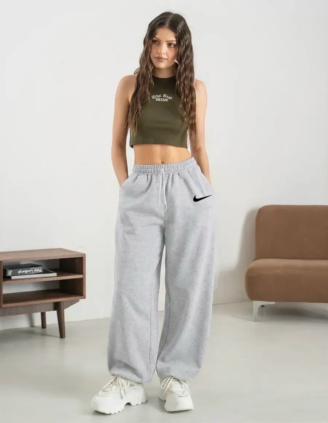 брюки черные спортивные джоггеры оверсайз baggy nike,серые спортивные штаны,широкие спортивные штаны джоггеры оверсайз,широкие спортивные штаны джоггеры оверсайз mimo style,спортивные штаны широкие