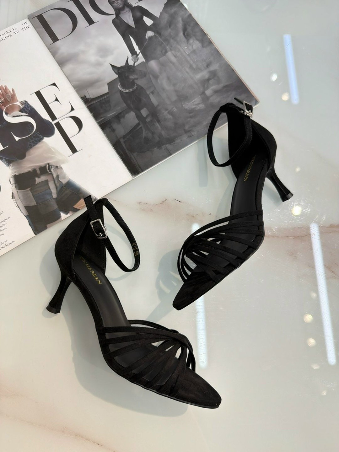 босоножки серебристые,серебряные босоножки,женские босоножки,серебряные босоножки на каблуке,кожаные босоножки на каблуке-шпильке с ремешками mango vicky, серебряный