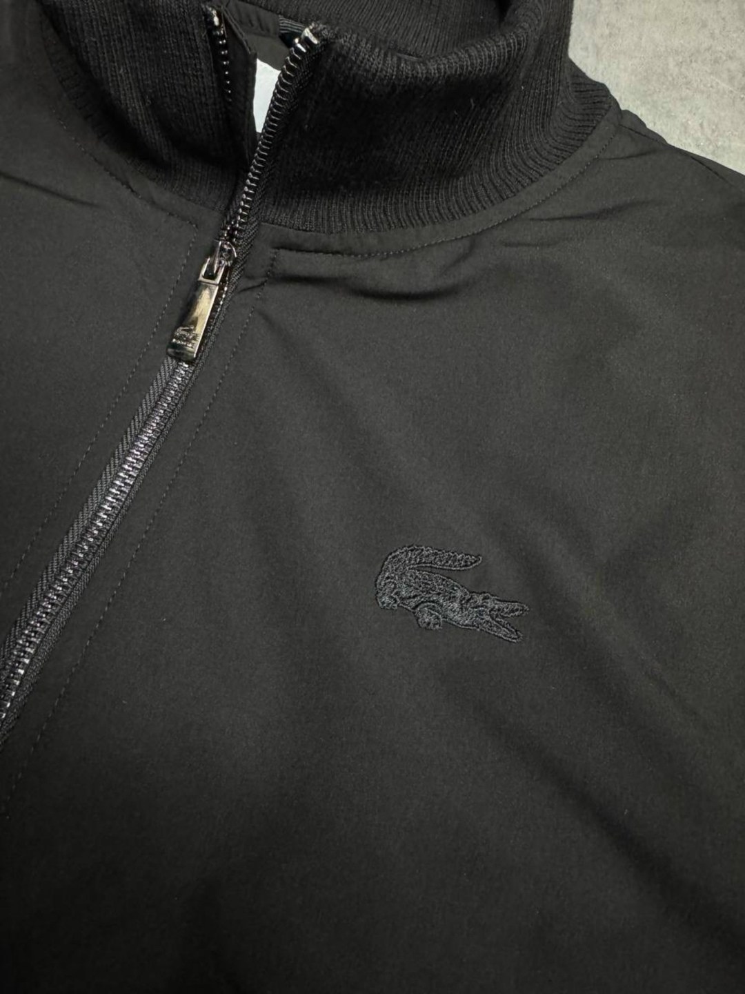 демисезонная куртка,куртка бомбер,мужская куртка бомбер,куртка,легкая куртка