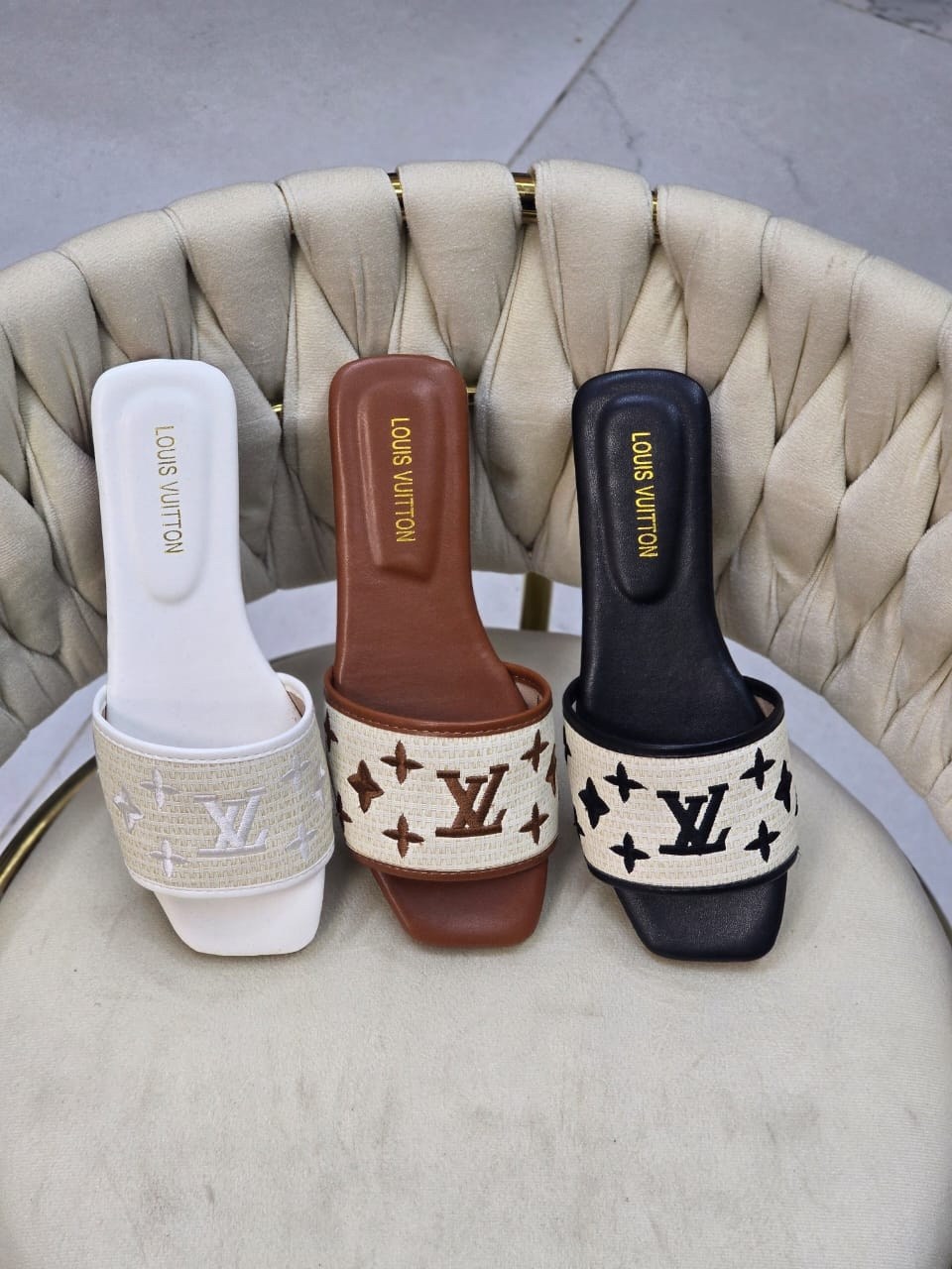 шлепанцы женские луи виттон,шлепанцы луи виттон,тапочки louis vuitton,louis vuitton шлепанцы,тапочки луи виттон