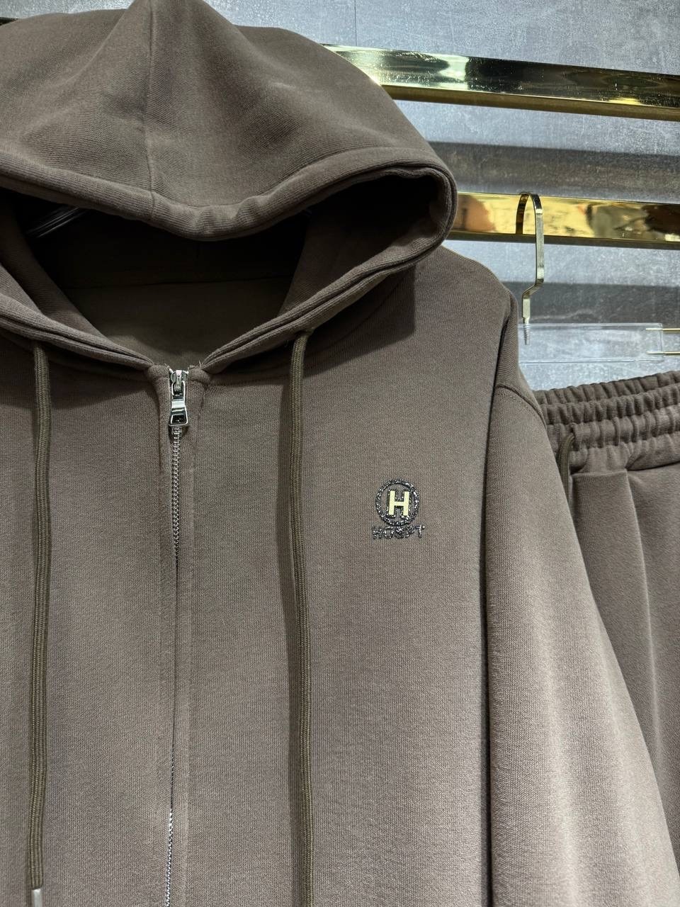 спортивный костюм,спортивный костюм brunello,спортивный костюм brunello cucinelli,спортивные костюмы на флисе,костюм спортивный мужской ermenegildo zegna коричневый