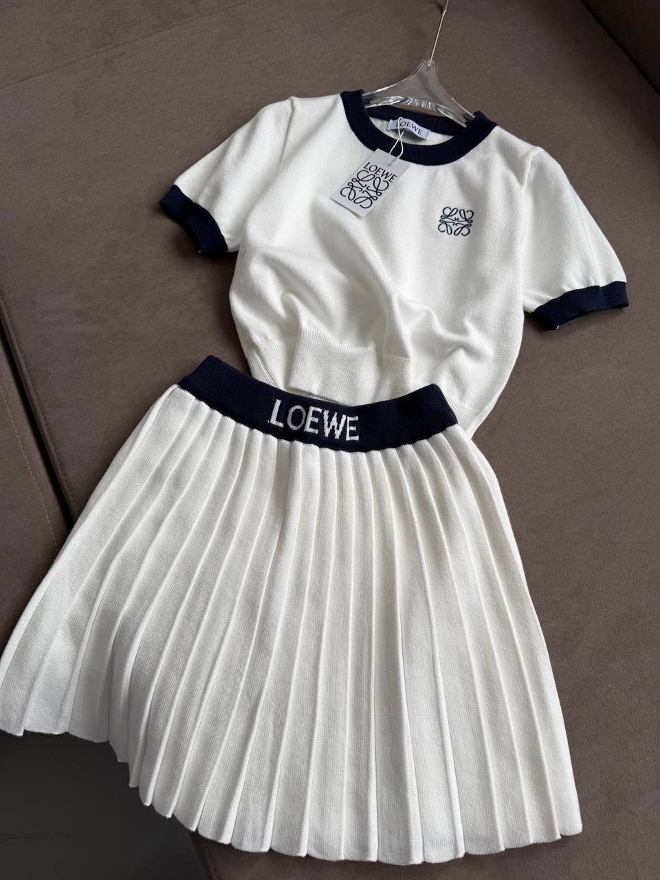 трикотажные костюмы,костюм с юбкой,одежда комплект,кофта и юбка,комплект футболки