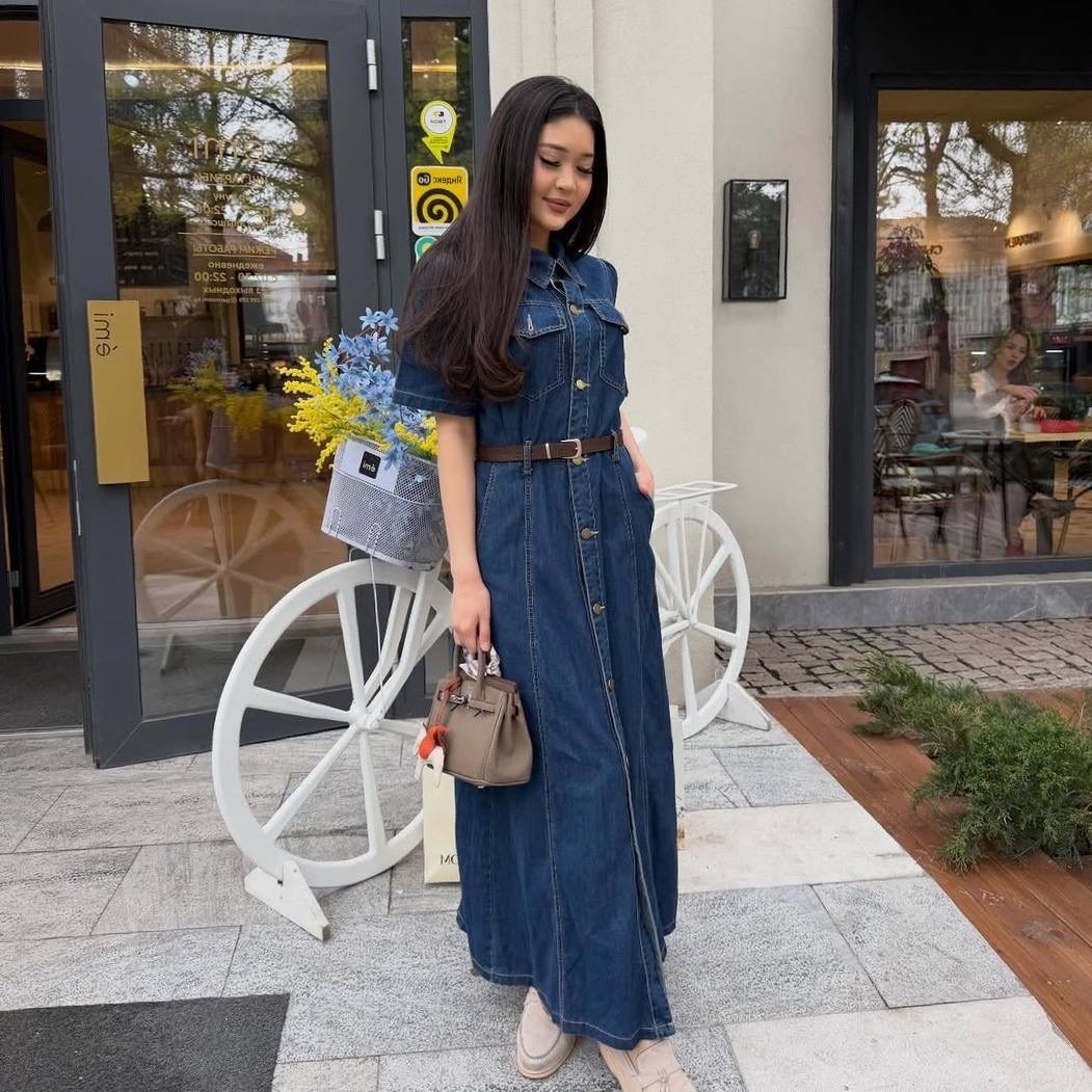платье джинсовая,женское джинсовое платье,платье джинс,джинсовое платье 2025,платье рубашка джинсовое длинное офисное макси в пол aisha collection