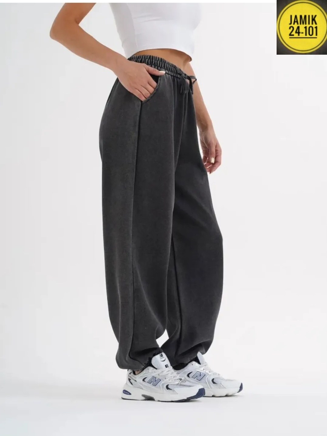 брюки джоггеры оверсайз с начесом и резинками внизу callmeellen,спортивные штаны свободные джоггеры оверсайз,брюки джоггеры,джоггеры оверсайз трикотажные брюки спортивные,оверсайз брюки