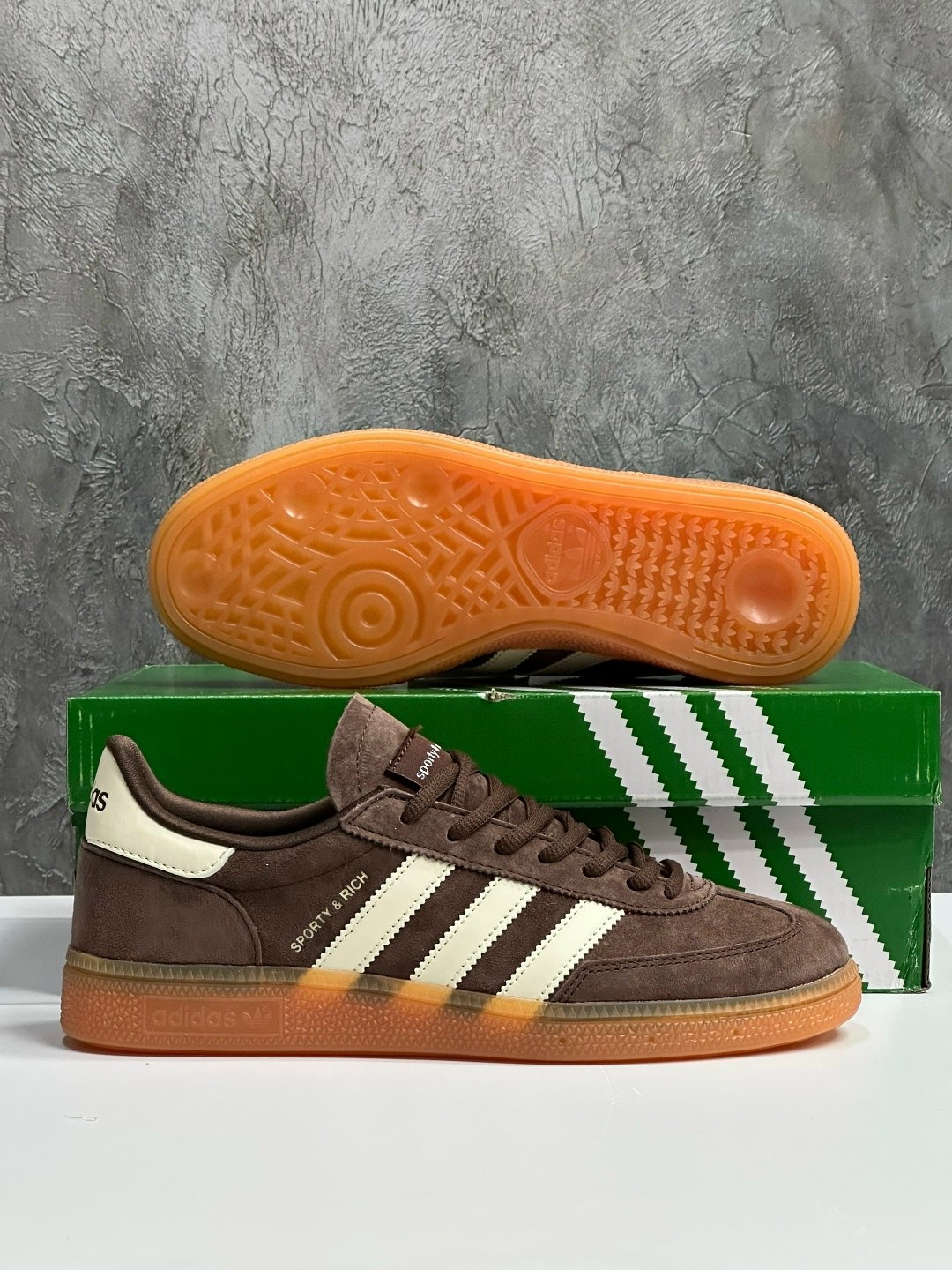 кроссовки adidas handball spezial sporty & rich на шнурках,кроссовки adidas handball spezial sporty & rich brown,кроссовки adidas spezial,кроссовки adidas handball spezial sporty & rich brown кеды adi
