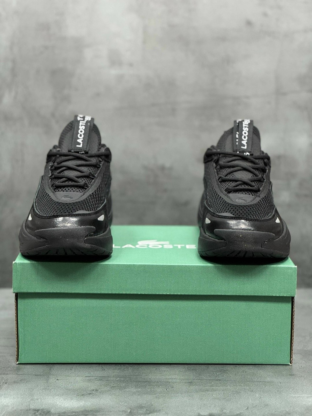 кроссовки,кроссовки adidas,озелия адидас кроссовки,мужской кроссовки,кроссовки мужские стильные