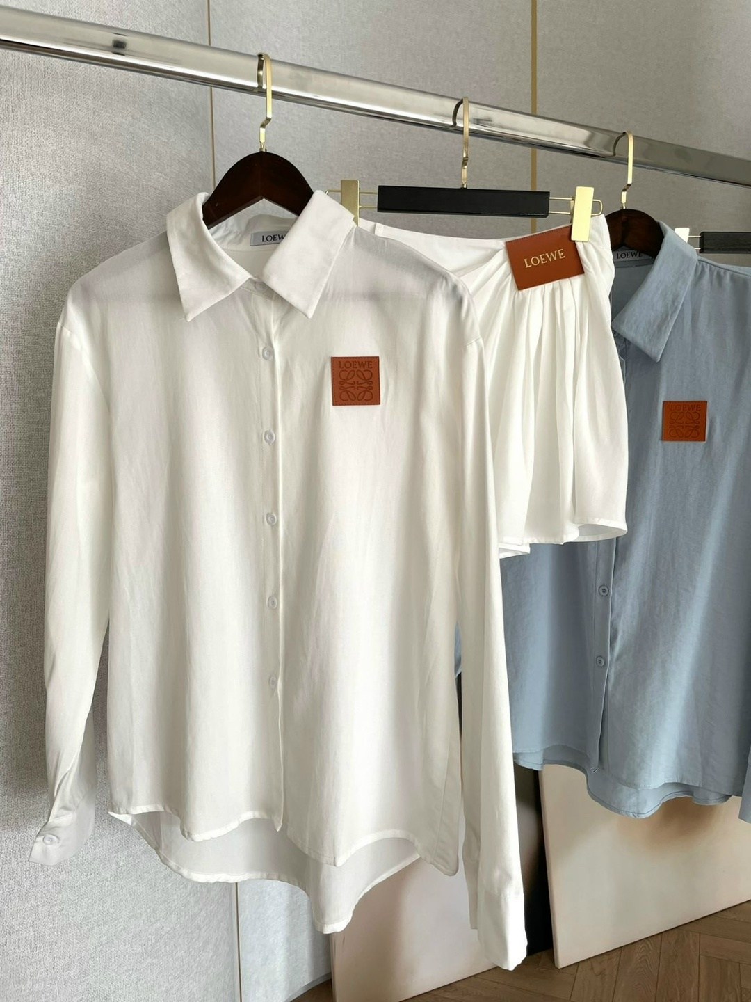 платье рубашка,рубашка женская белая,женская рубашка,белый костюм с юбкой,платье рубашка белое