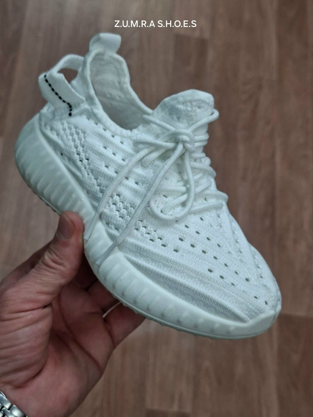 ,женские кроссовки,летние кроссовки изи,изики кроссовки,повседневные кроссовки