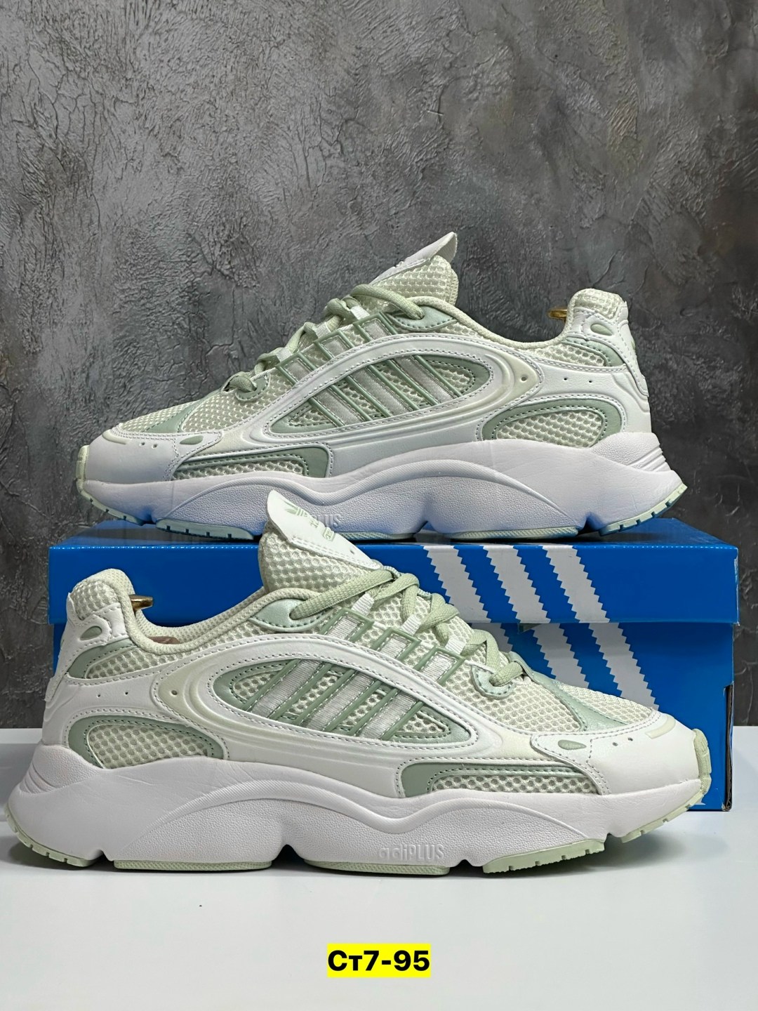 кроссовки женские adidas,кроссовки adidas,кроссовки adidas original,кроссовки adidas ozmillen,кроссовки женскиe