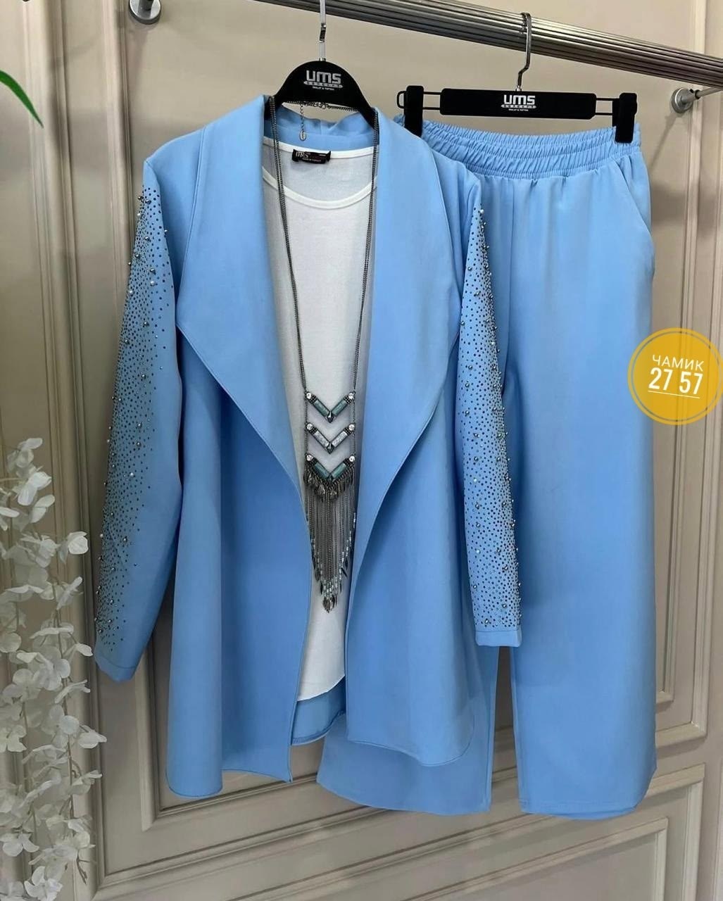 женские костюмы,костюм тройка женский,костюм голубой,брючный костюм,модные костюмы