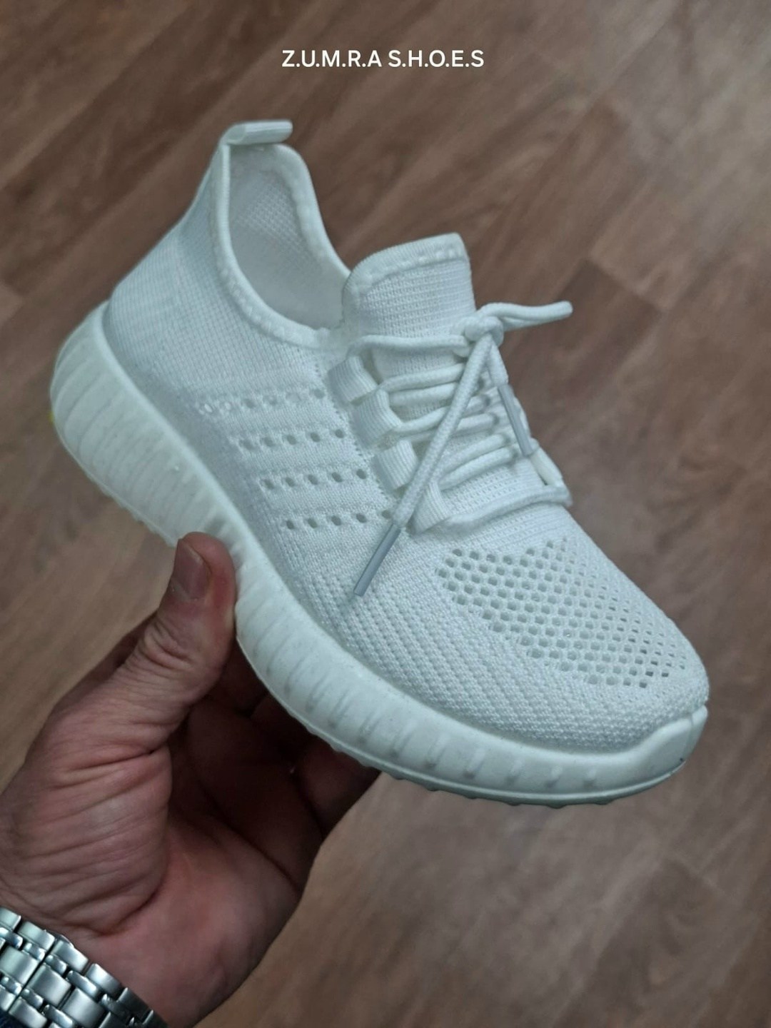 ,женские кроссовки,летние кроссовки изи,изики кроссовки,повседневные кроссовки