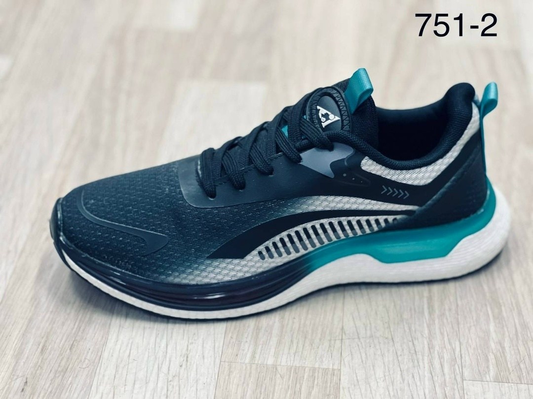 спортивные кроссовки,спортивная ,кроссовки дышащие,кроссовки удобные,кроссовки беговые