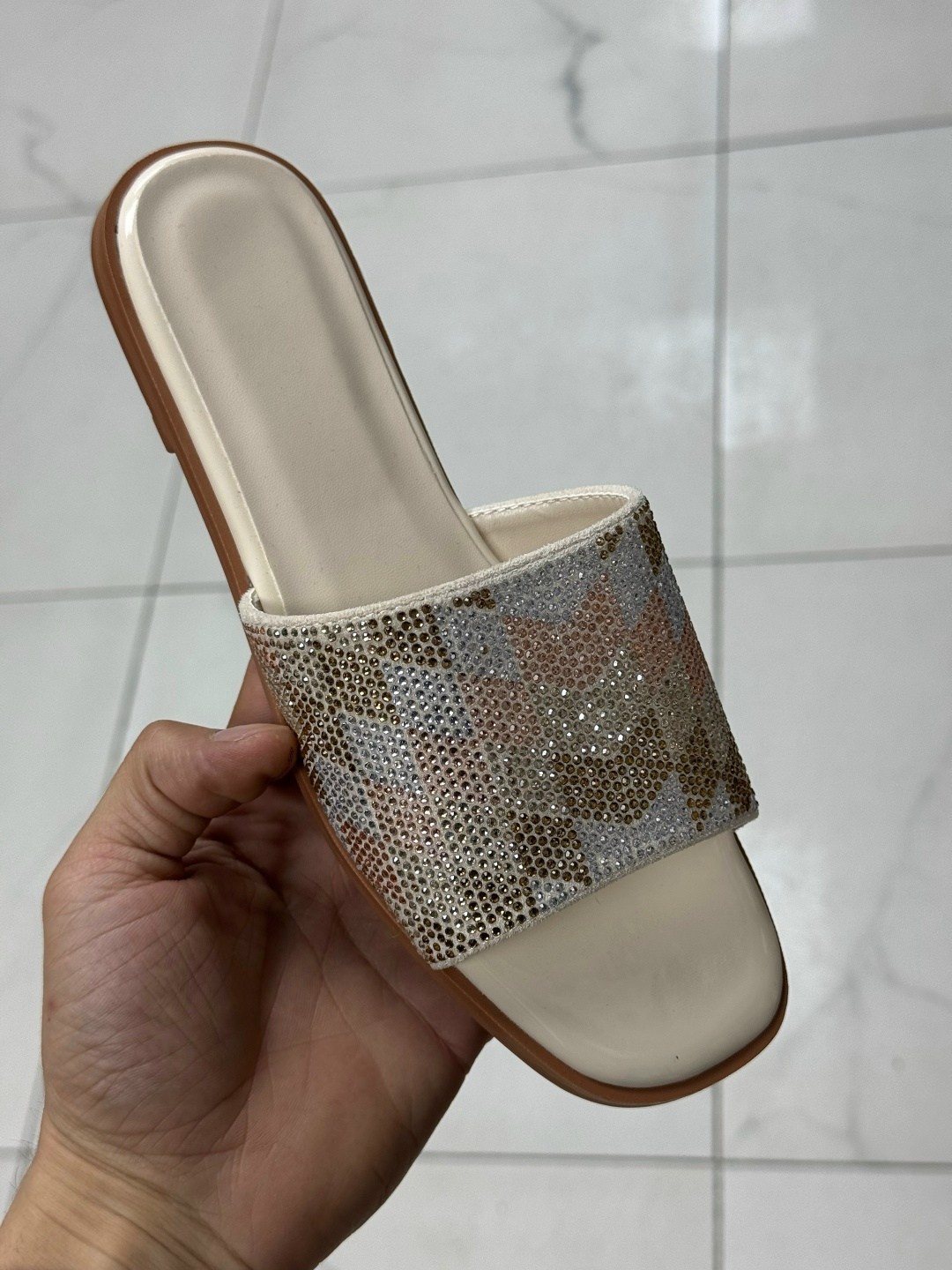 ,женские шлепанцы,шлепки диор женские,шлепанцы со стразами,шлепки женские