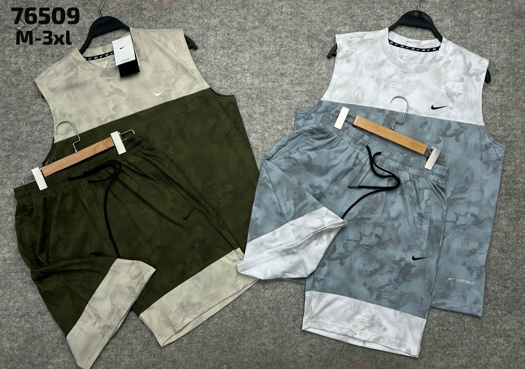 мужской спортивный костюм с шортами и футболкой,костюм спортивный летний с футболкой и шортами,костюм футболка шорты,спортивные костюм,костюм спортивный летний мужской