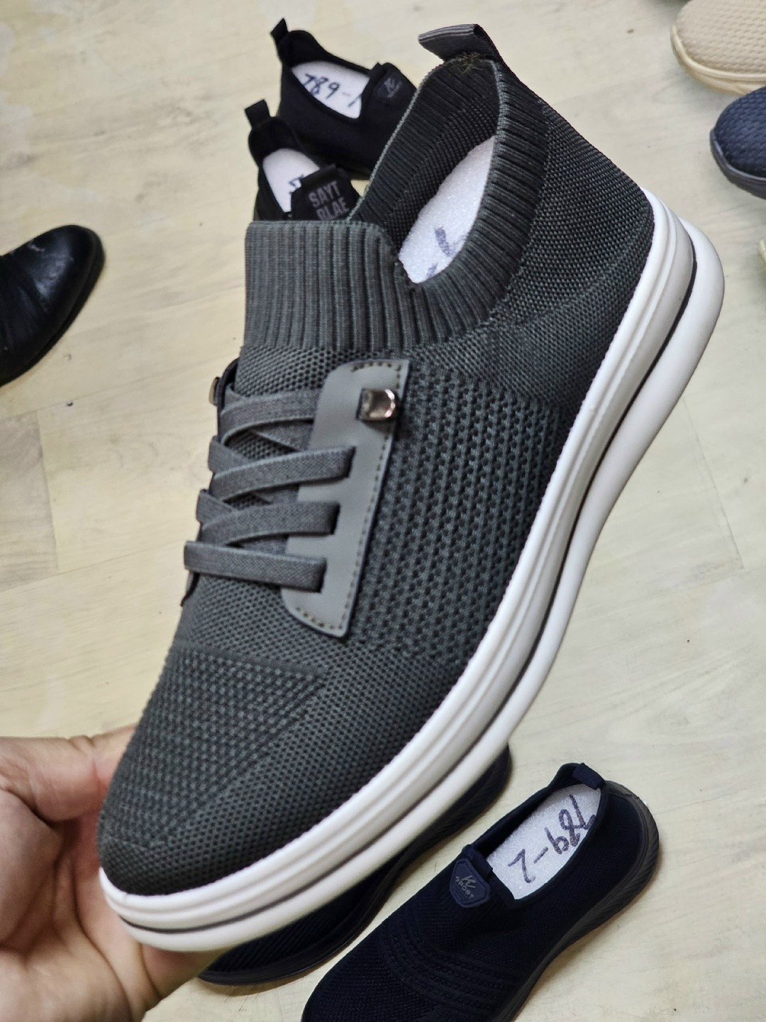 ,мужские повседневные кроссовки,кроссовки модные мужские,мужская спортивная ,летняя мужская