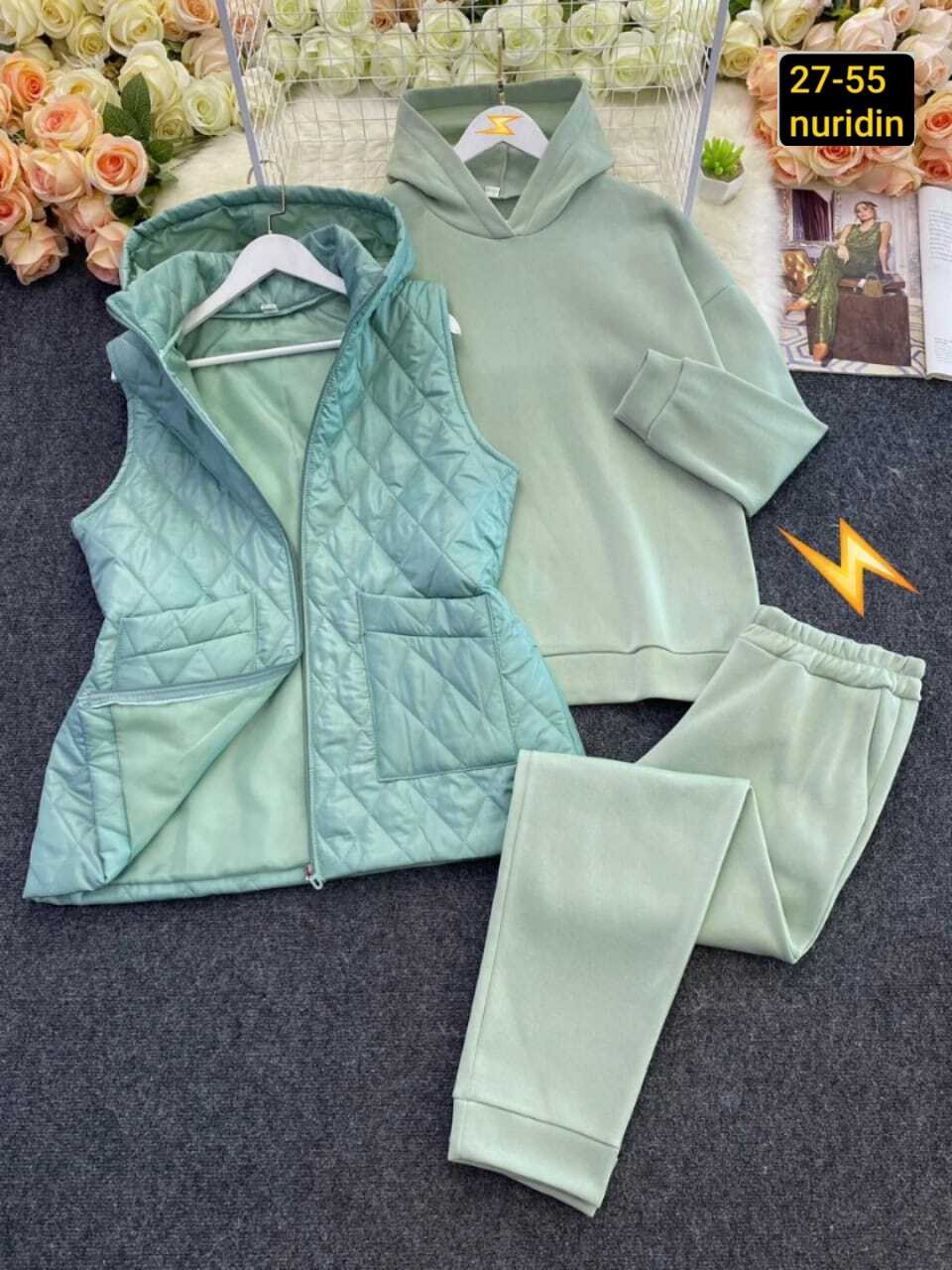 костюм женский,женский костюм тройка,женский костюм двойка,жилетка на синтепоне,женские костюмы больших размеров