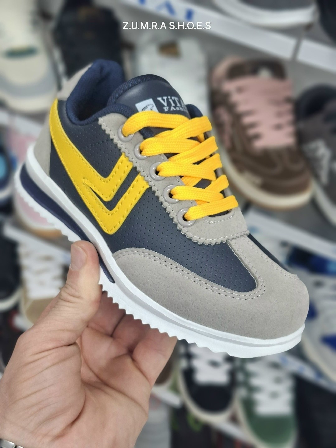 ,женские кроссовки,кроссовка,черные кроссовки,повседневные кроссовки