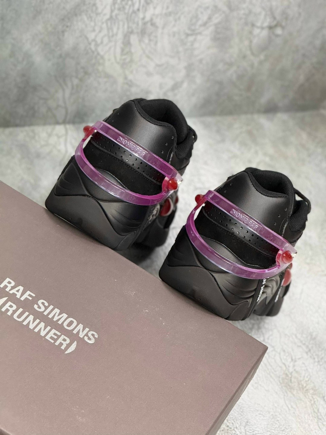 raf simons черные кроссовки cylon 21,кроссовки raf simons cylon черный,кроссовки raf simons cylon 21,кроссовки raf simons,кроссовки raf simons cyclon-21