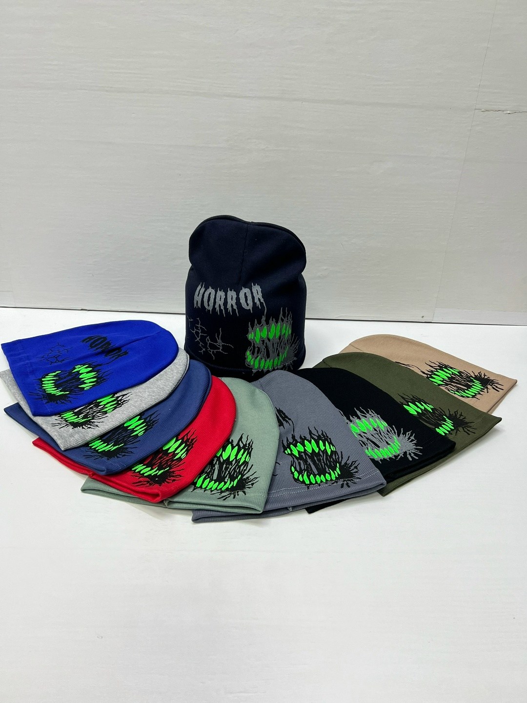 шапка,шапка бини,шапочка,шапка панк,модная шапка