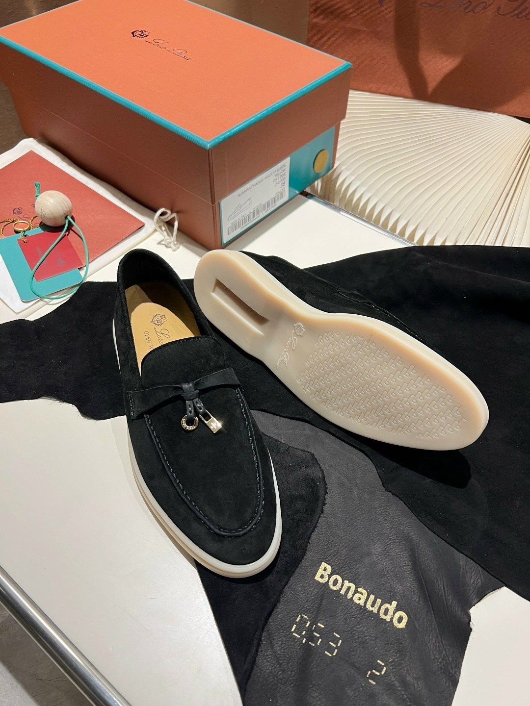 ,замшевые лоферы loro piana,лоферы loro piana,замшевые женские лоферы loro piana оливковые,лоферы женские loro piana