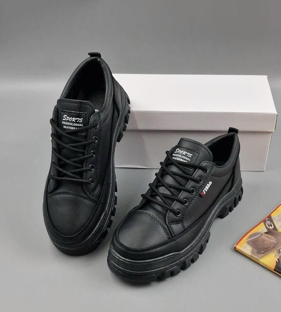 ,женские кроссовки,кроссовки для женщин,модные кроссовки,спортивная