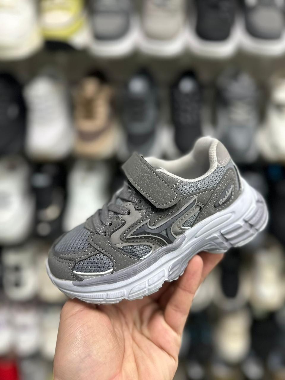 кроссовки мальчику,детские кроссовки,кроссовки,кроссовки закрытые,кроссовка детская