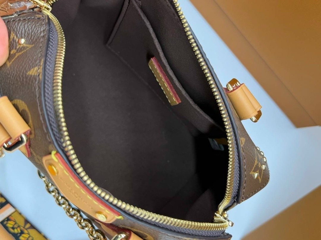 louis vuitton сумка на плечо,сумка louis vuitton,louis vuitton женская сумка,louis vuitton сумка на плечо кросс-боди,сумка луи виттон