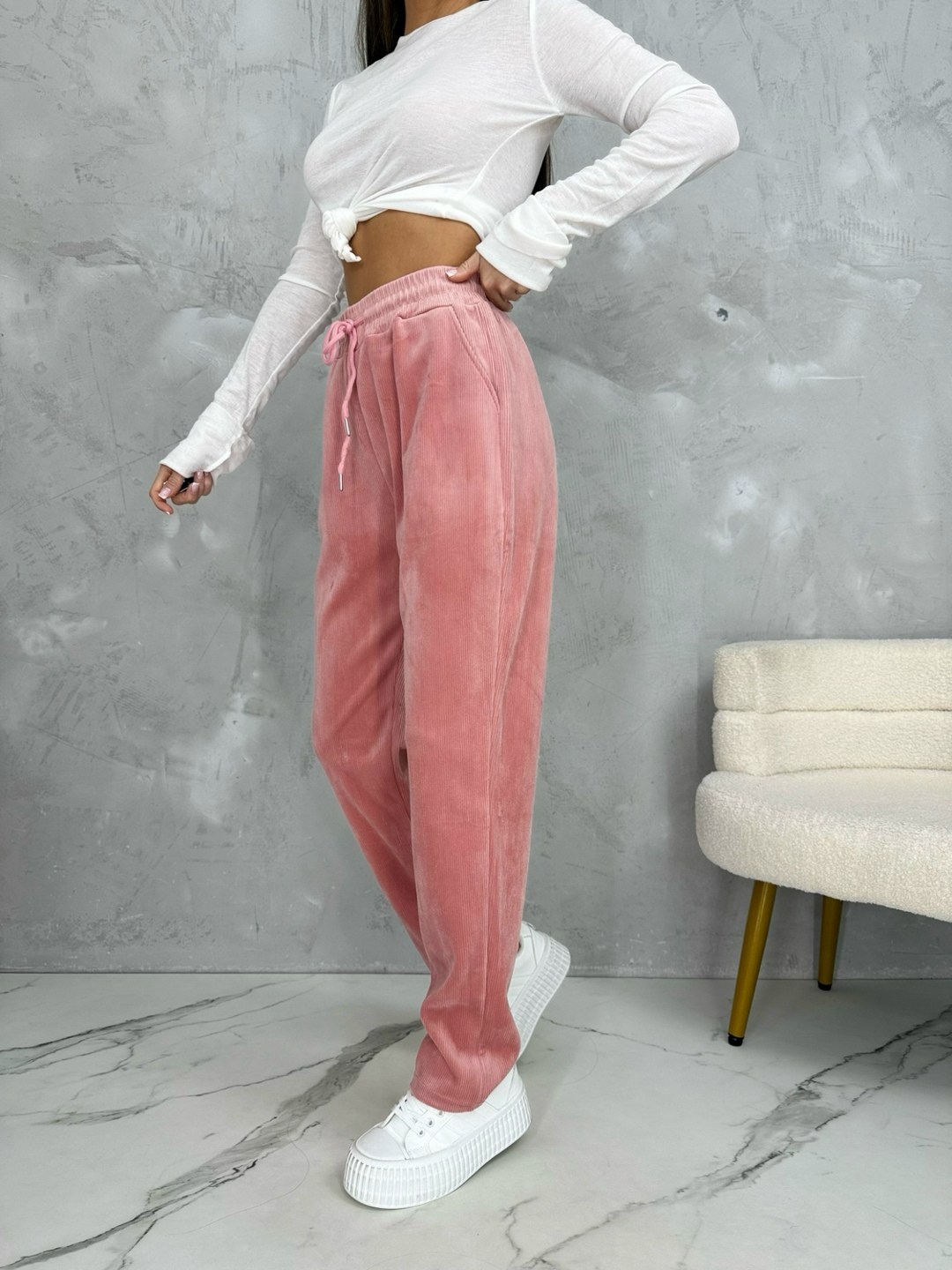 брюки велюровые,розовые штаны,брюки свободные,розовые джоггеры женские,брюки джоггеры
