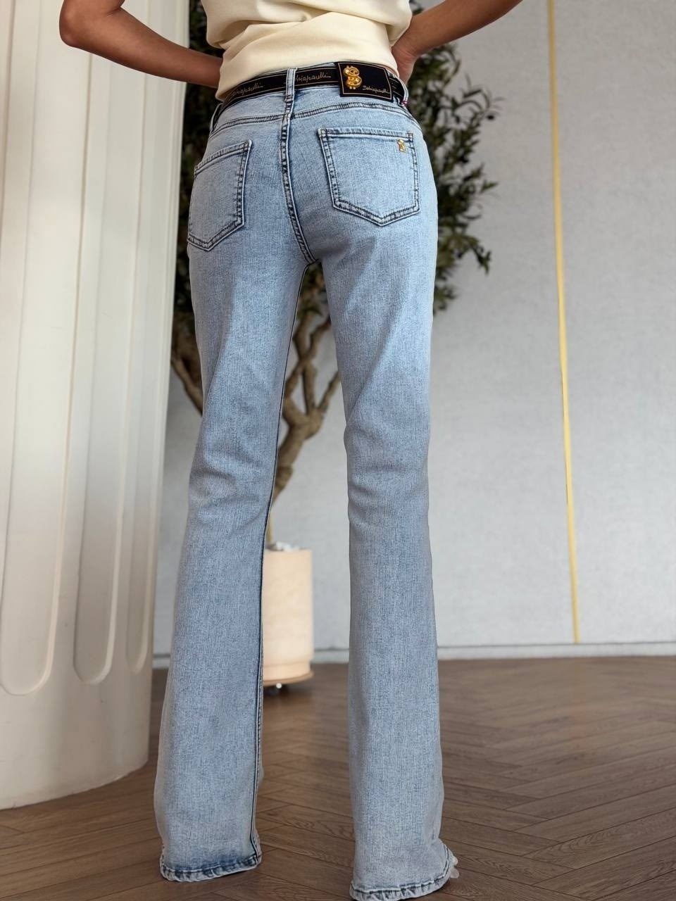 женские джинсы,стильные джинсы,женские джинсы широкие,джинсы клеш женские,брюки джинсы