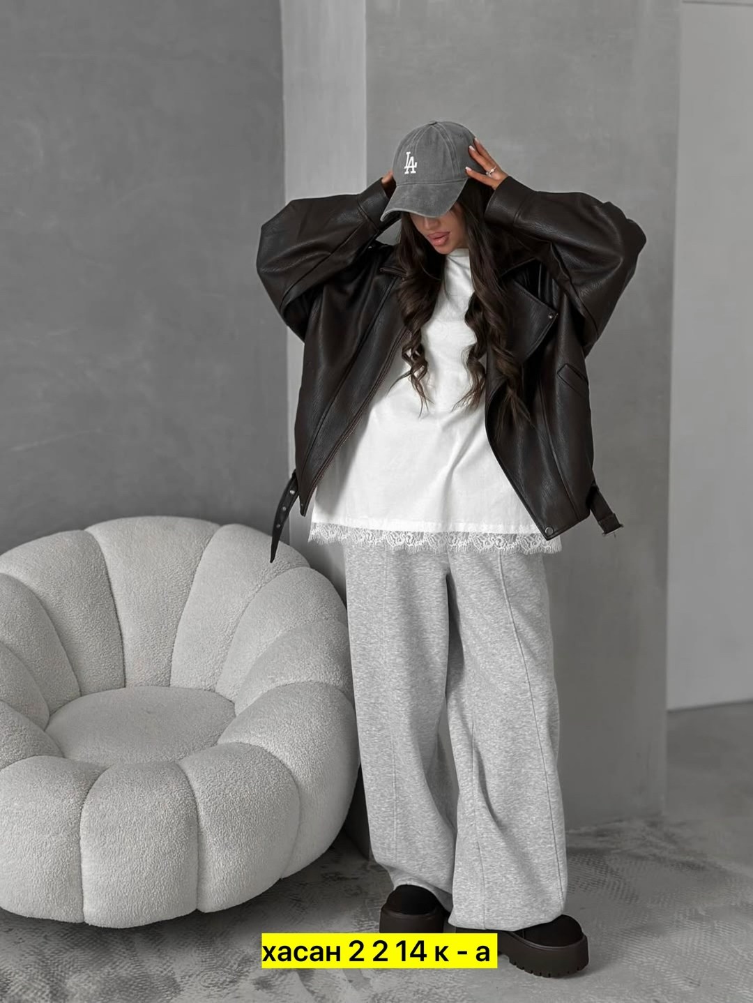 куртка бомбер,кожаная куртка,куртка свободного кроя,женская кожаная куртка,куртка