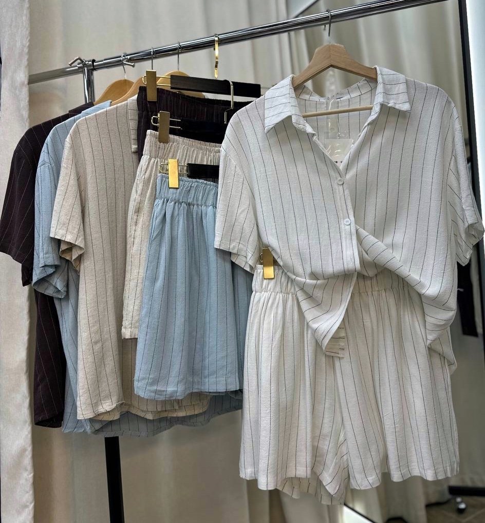 костюм женский летний с шортами и рубашкой из льна,костюм женский летний с шортами и рубашкой,костюм летний с шортами рубашкой льняной в полоску из льна betrendy wear,костюм женский с шортами и рубашк