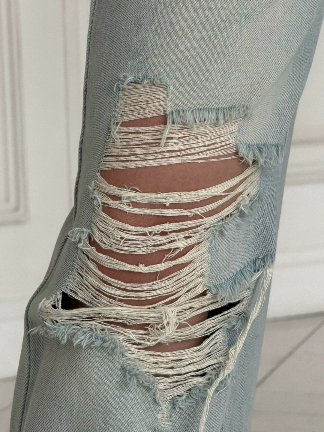 джинсы женские широкие,джинсы женские,джинсы широкие,модные джинсы,голубые джинсы