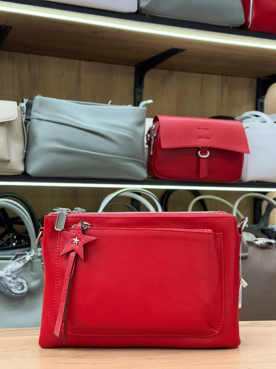 сумки женская кожаная,женская сумка,сумка,красная сумка,женская кожаная сумка через плечо с