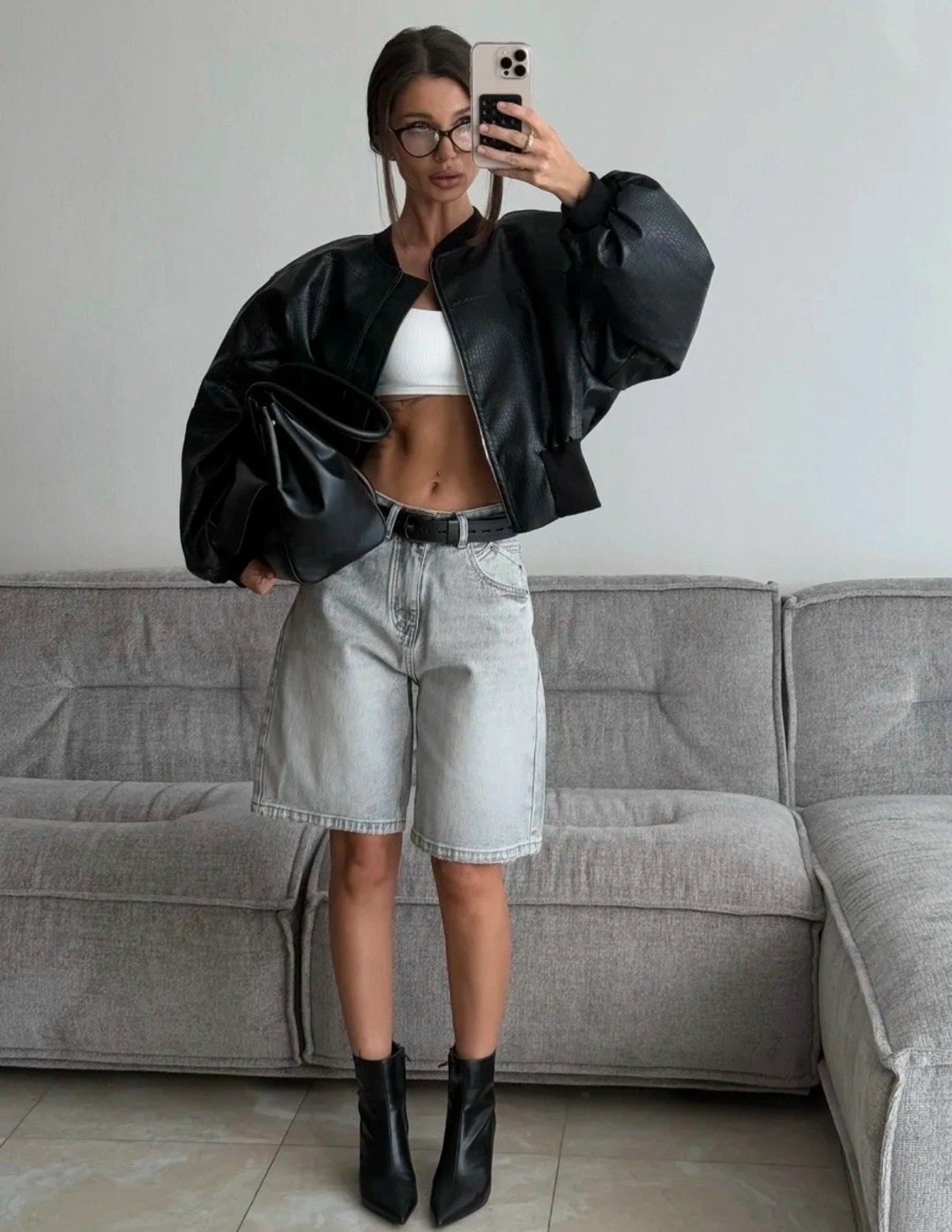 шорты бермуды джинсовые,куртка бомбер,шорты бермуды,шорты джинсовыe