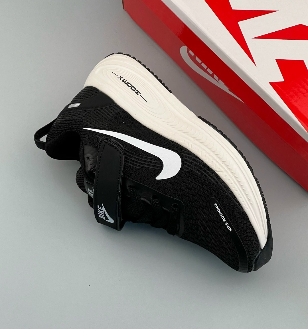 кроссовки,спортивная ,кроссовки мужские nike,кроссовки nike,детские кроссовки