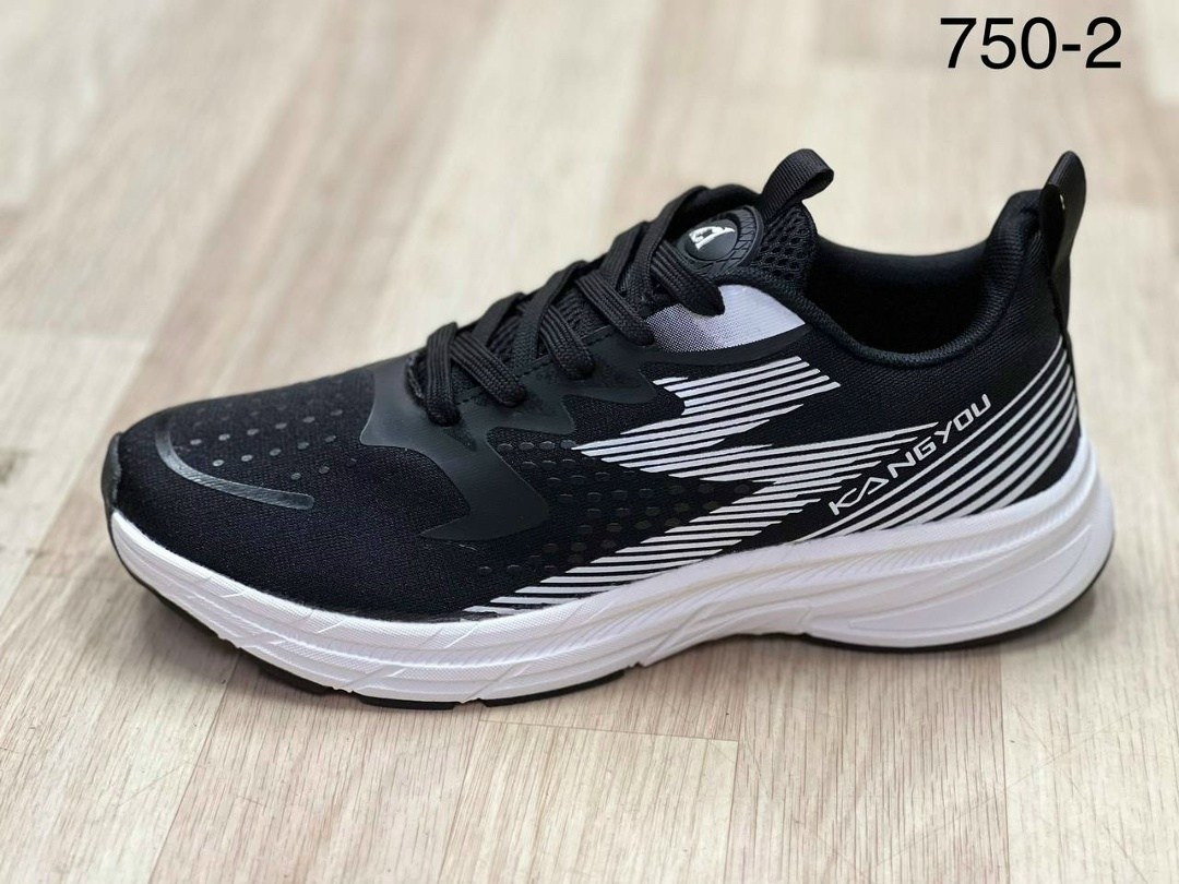 спортивные кроссовки,спортивная ,кроссовки дышащие,кроссовки удобные,кроссовки беговые