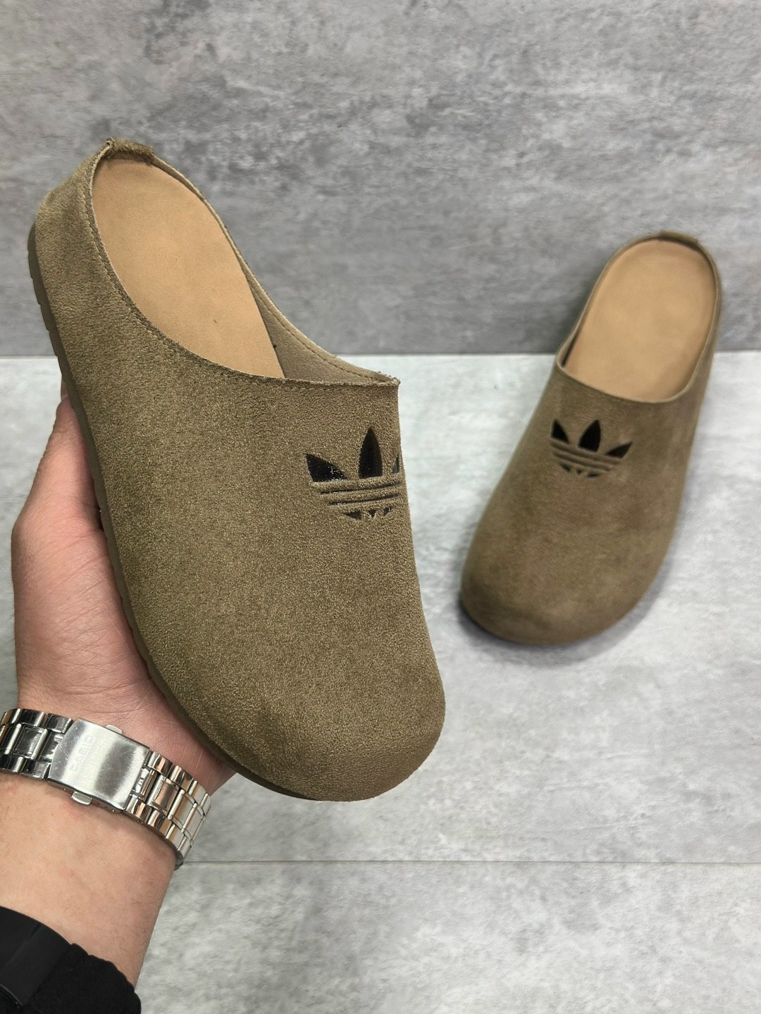 ,тапки адидас,шлепанцы adidas,тапки мужские,тапочки коричневые