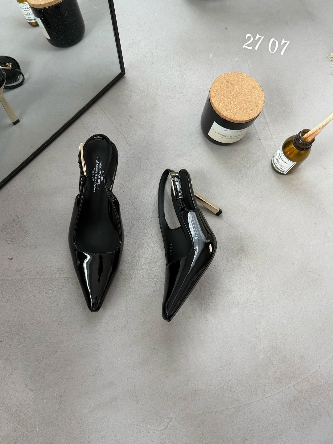 женские туфли лодочки,,женские туфли-лодочки из лакированной кожи на высоком каблуке,каблуки туфли, на каблуках