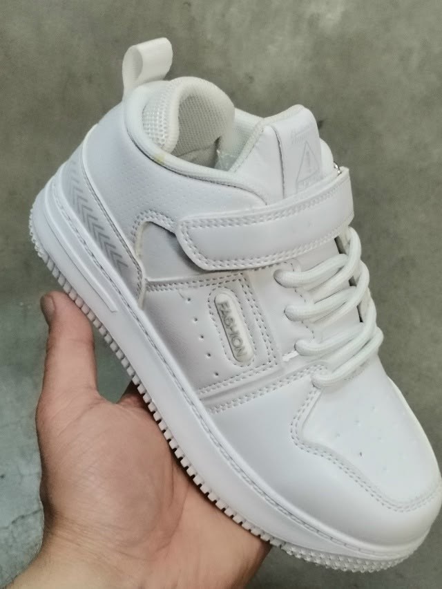 детские кроссовки,кроссовки,кроссовка детская,кроссовки для детей,белые кроссовки