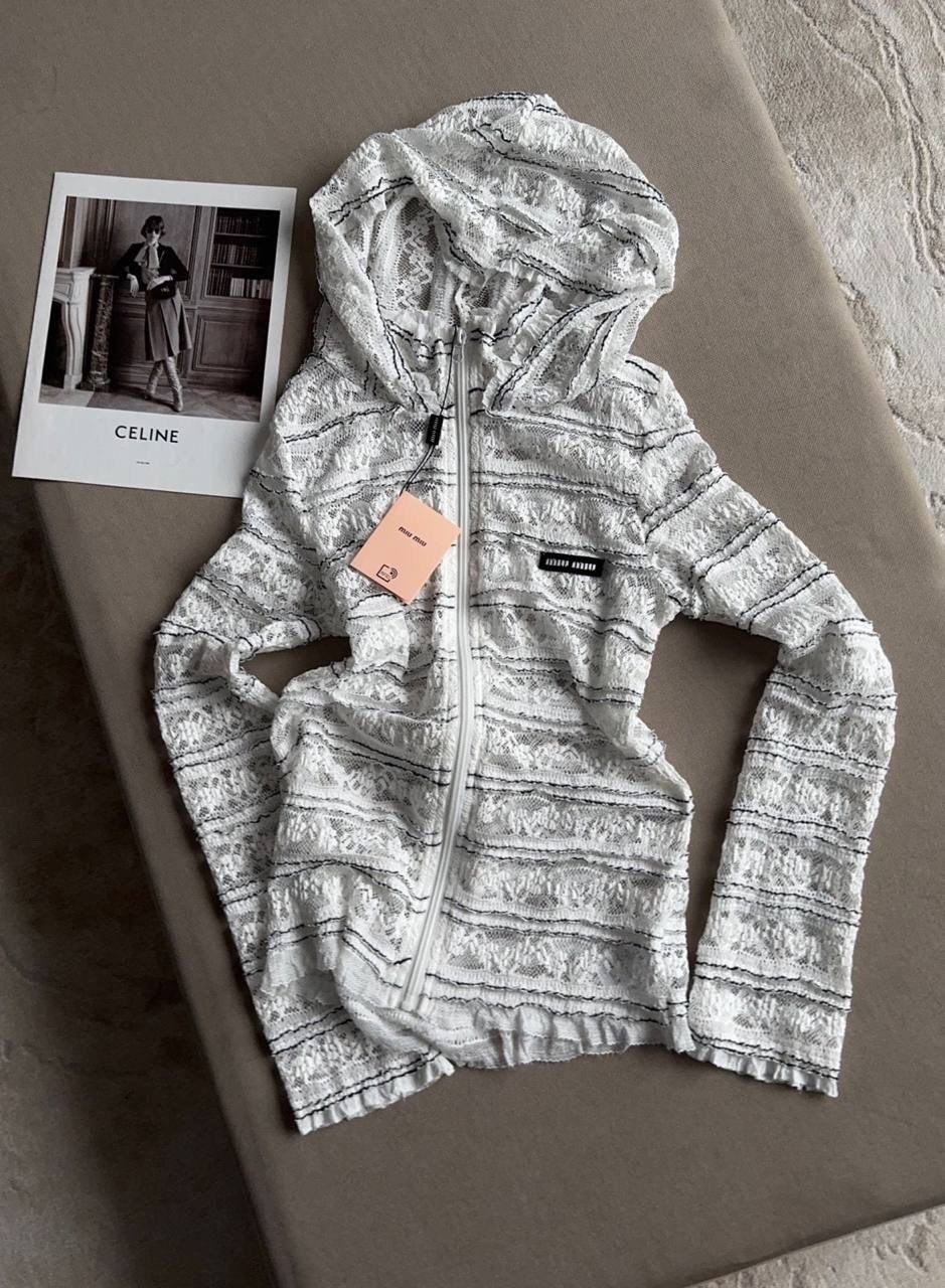 коричневые кожаные шорты,кожаные шорты,образ с кожаными шортами,юбка шорты кожаная