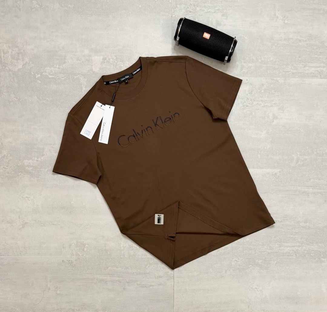 футболка calvin klein,футболка стандартного кроя calvin klein, белый,футболки мужские,мужская футболка calvin klein,футболки с логотипами