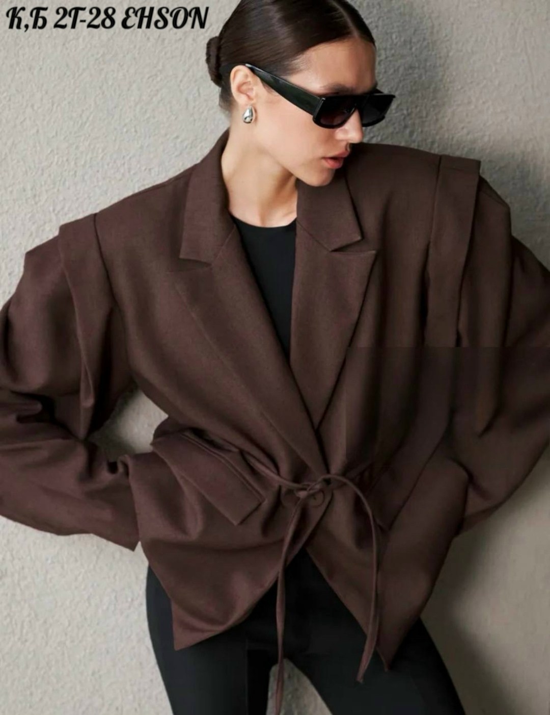 женский пиджак оверсайз,пиджак оверсайз трендовый с объемными рукавами,жакет женский офисный,женский пиджак,пиджак удлиненный с объемными рукавами оверсайз ulka shop
