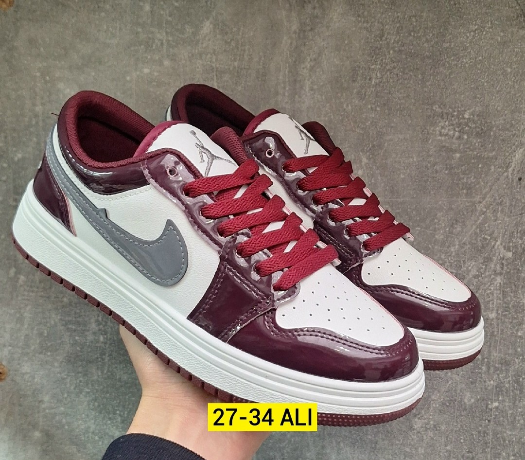 баскетбольная ,спортивная ,низкие кроссовки,кроссовки бордовые,кроссовки