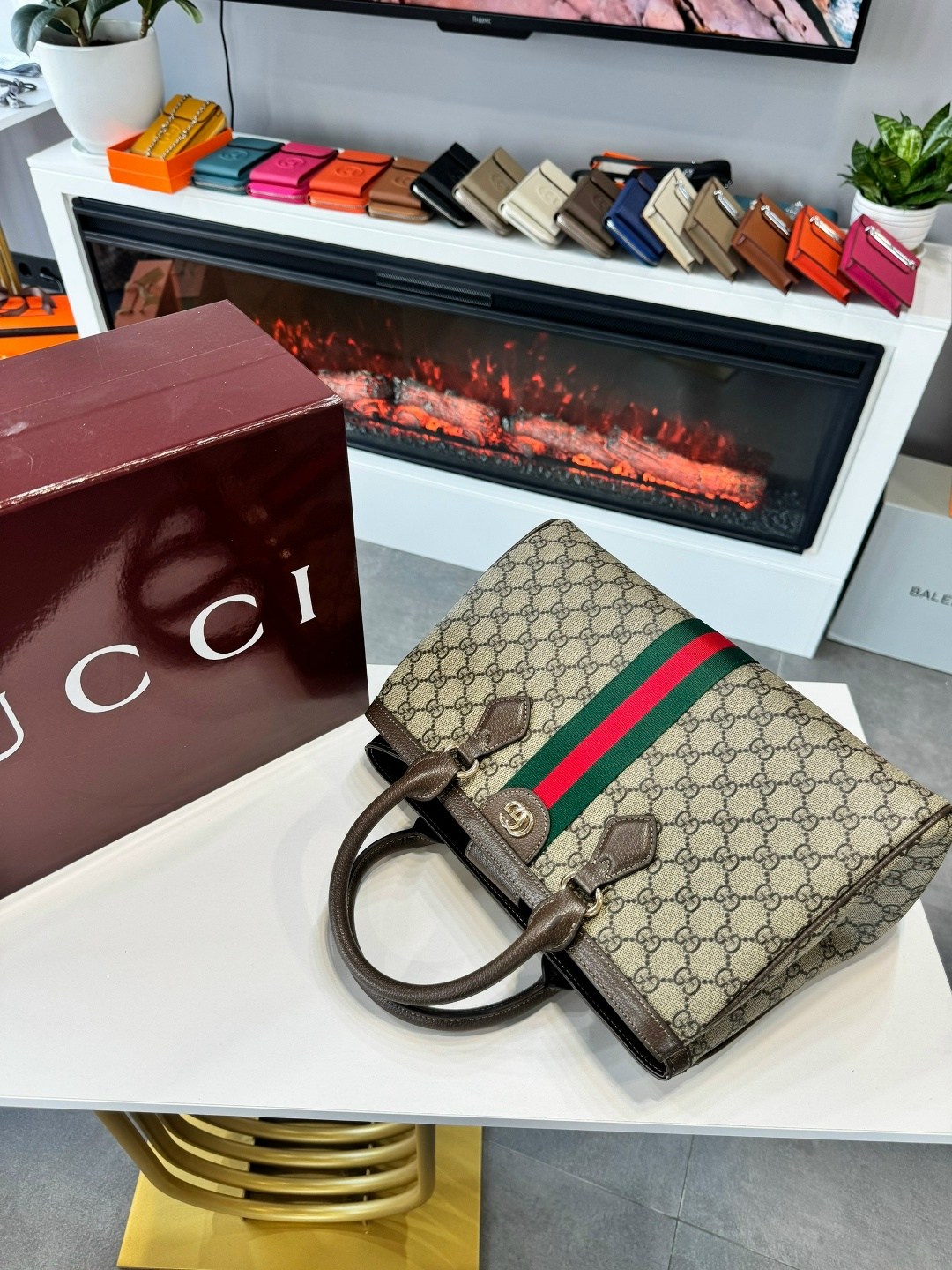 gucci сумка,гуччи сумка,сумка женская гуччи,модная элитная сумка-тоут gucci,сумка гуччи оригинал 190393