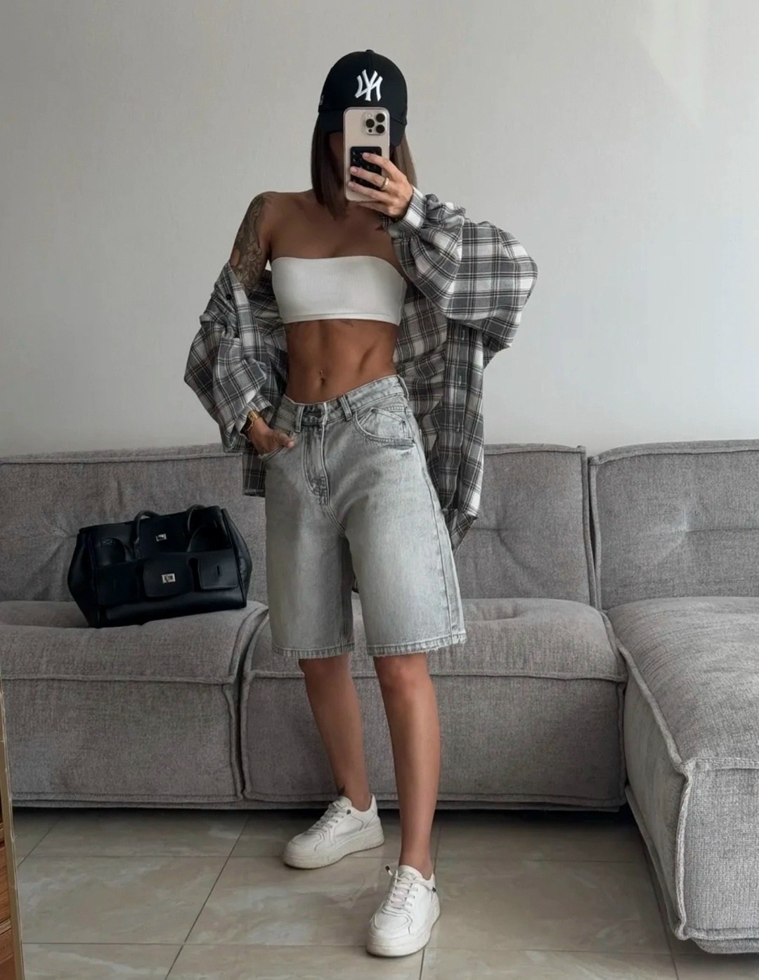 шорты бермуды джинсовые,куртка бомбер,шорты бермуды,шорты джинсовыe