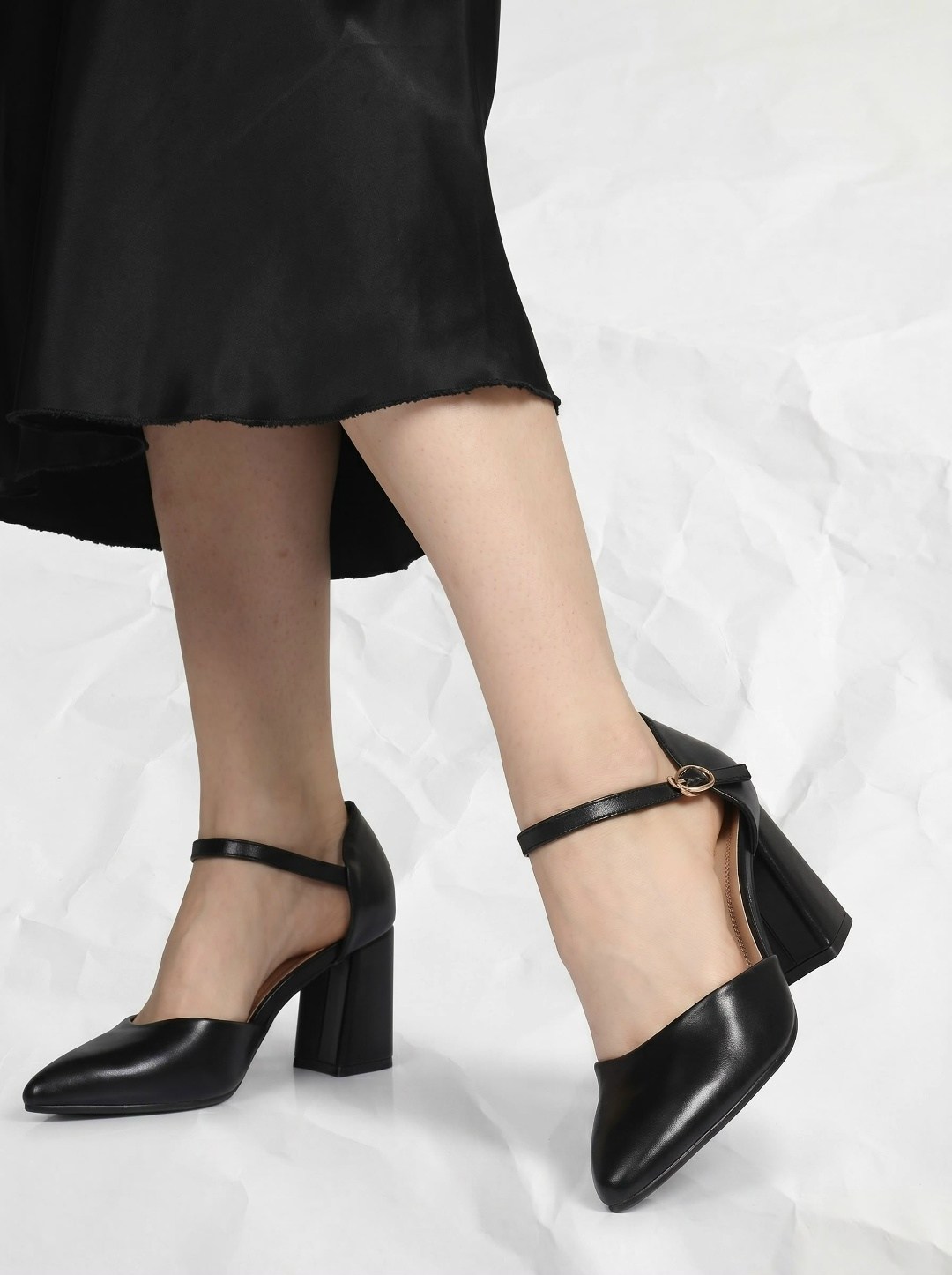 туфли женские,туфли женские на каблуках,туфли ,туфли на каблуке с ремешком,черные туфли