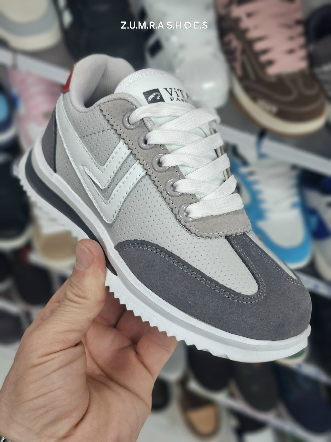 ,женские кроссовки,кроссовка,черные кроссовки,повседневные кроссовки