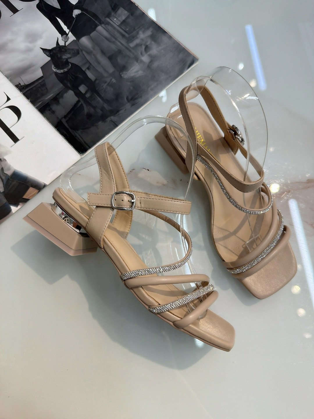 стильные босоножки,босоножки с ремешками,босоножки женские,модные босоножки,босоножки