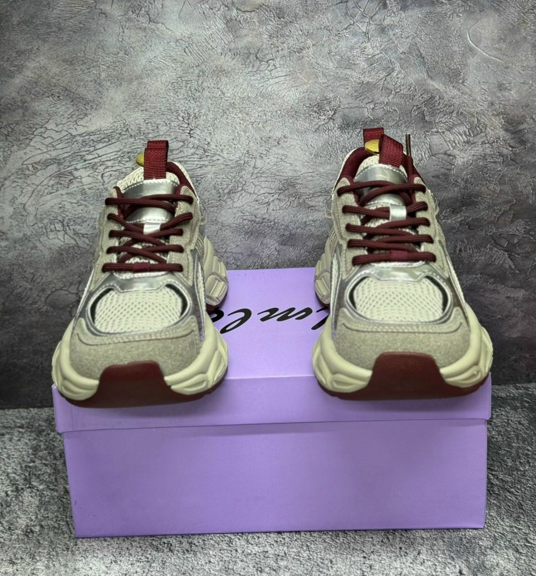 кроссовки,кроссовки женские,кроссовки модные,массивные кроссовки,кроссовка