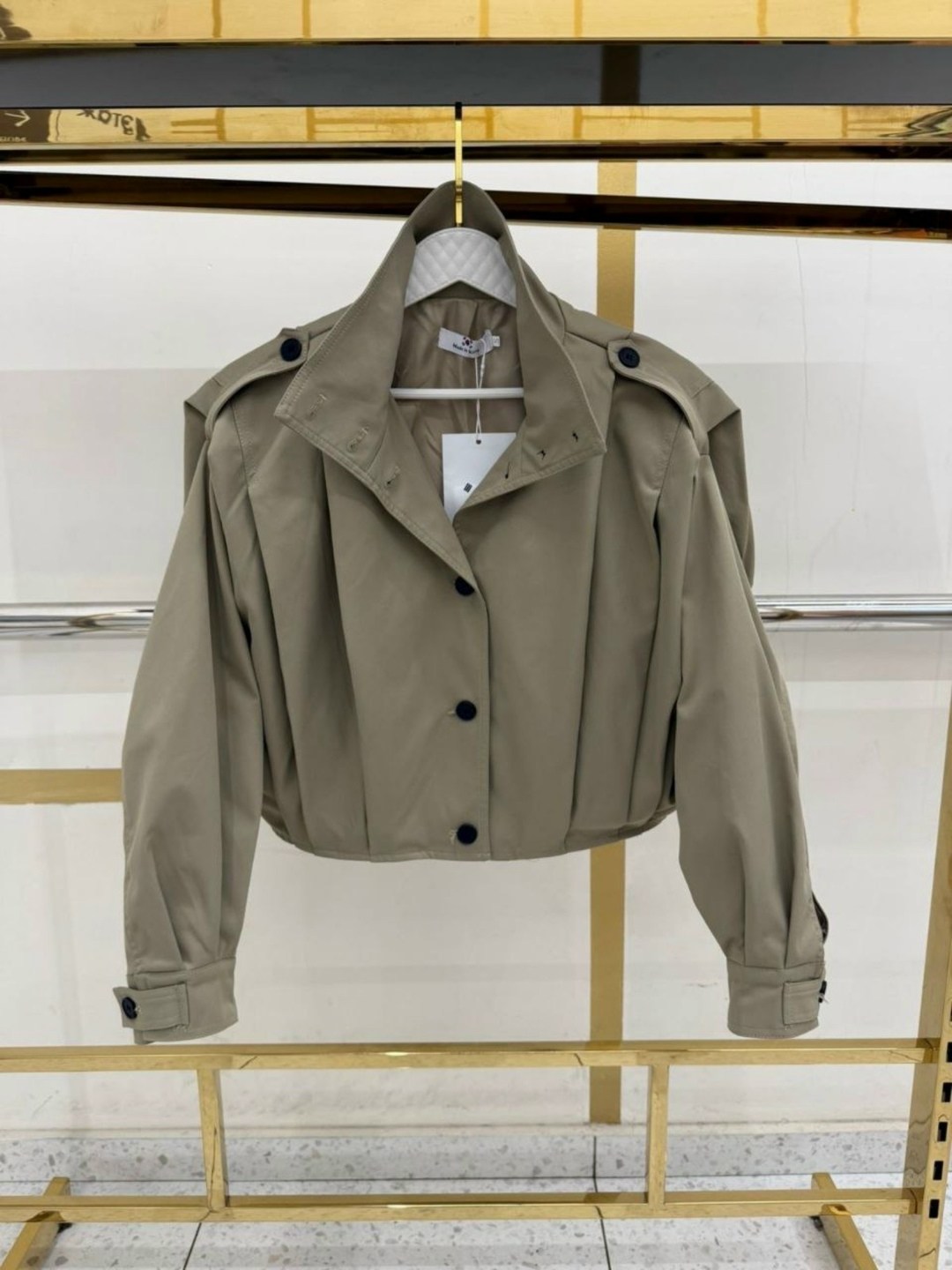 повседневная куртка,куртка модная,демисезонная куртка,куртка,короткая куртка